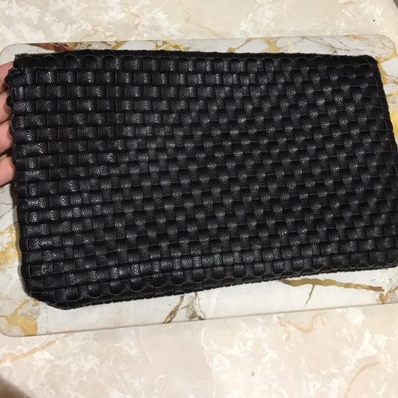 Black Clutch - Picture 4 of 5